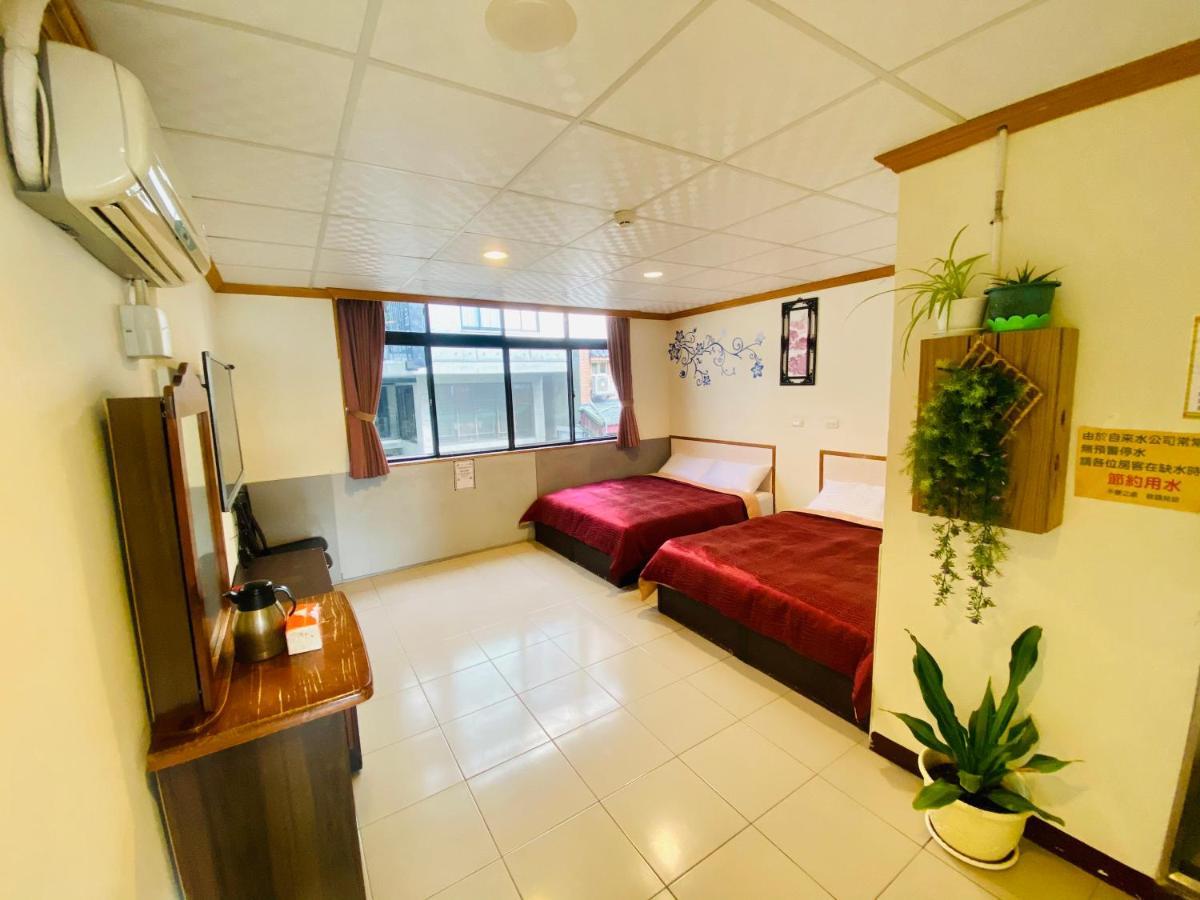 יוצ'י Sunmoonlake Sunflower House מראה חיצוני תמונה